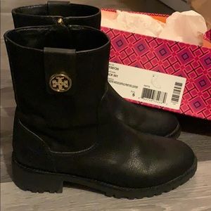 TORY BURCH BOOTIES